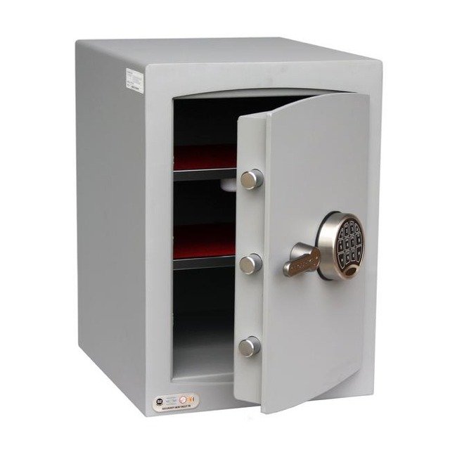 Business and commercial safes