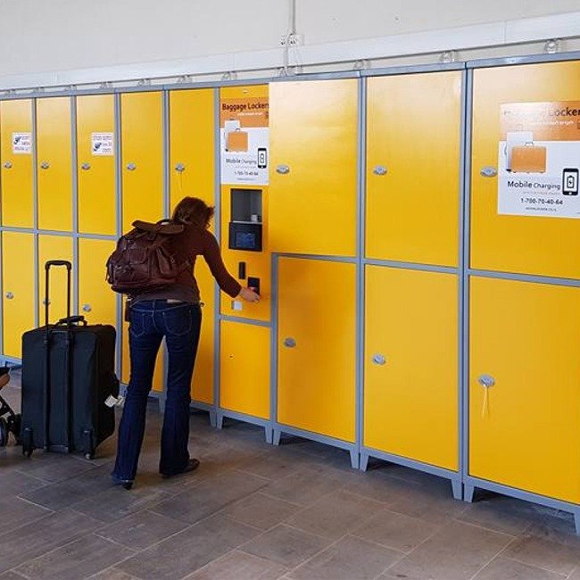 luggage suitcase hotel lockers